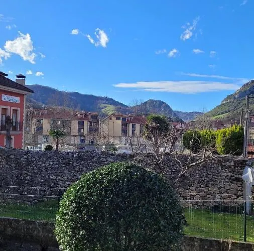 Landhuis El Torrejon Arenas De Cabrales
