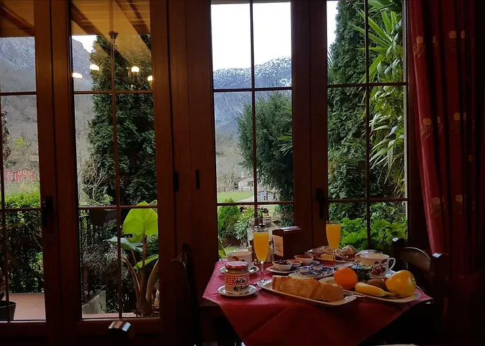 Landhuis El Torrejon Arenas De Cabrales